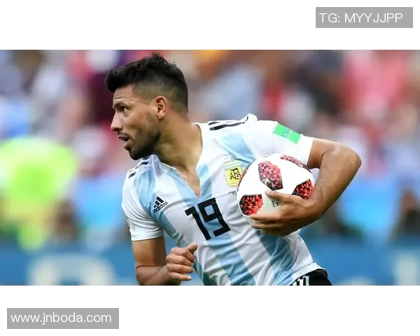 以利为名的足球巨星有哪些精彩表现及成就解析