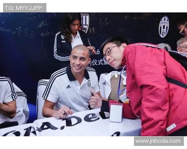 足球巨星原声音频在线聆听平台带你零距离感受传奇球员的精彩故事 足球巨星原声音频在线聆听平台带你零距离感受传奇球员的精彩故事