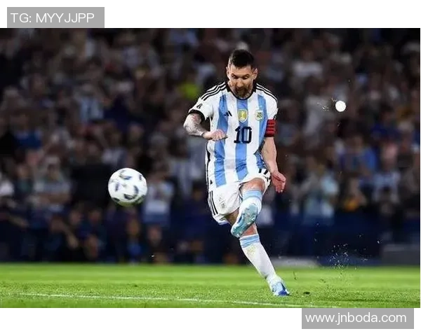 足球巨星进球瞬间高清壁纸,感受赛场激情与荣耀的完美呈现 足球巨星进球瞬间高清壁纸,感受赛场激情与荣耀的完美呈现