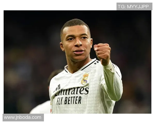 姆巴佩：从天赋少年到足球巨星的崛起与荣耀之路